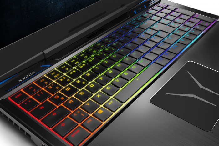 Medion Erazer X6805 (Bild: Medion)